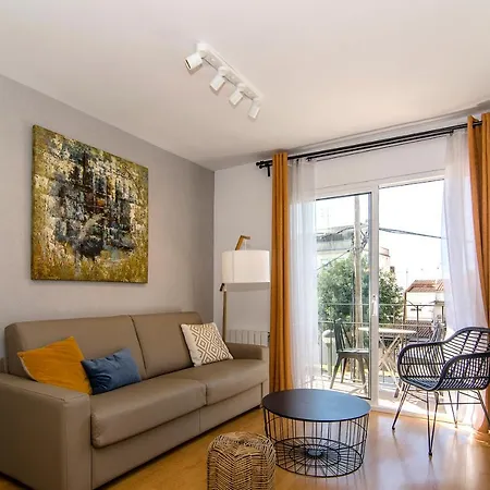 Apartment Spaces Terrace Apartment- 1 Bedroom, 1bathroom, Huge Terrace Sitges
